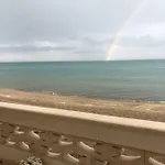 Paradiso Fronte Mare * 巴尼阿尼奥内