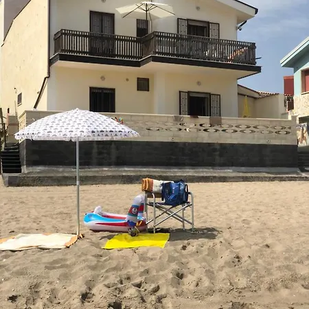 Ferienhaus Paradiso Fronte Mare Agnone Bagni