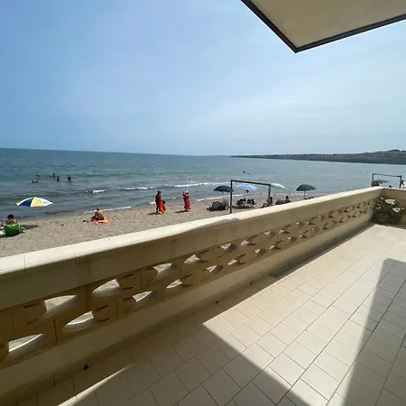 Paradiso Fronte Mare Agnone Bagni