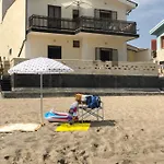 Ferienhaus Paradiso Fronte Mare Agnone Bagni