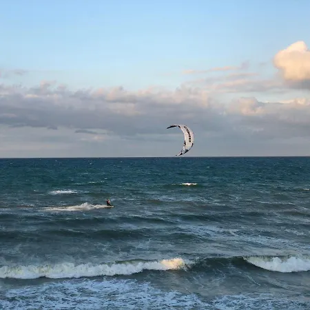 בית נופש Paradiso Fronte Mare *