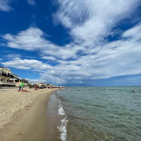Paradiso Fronte Mare בית נופש *