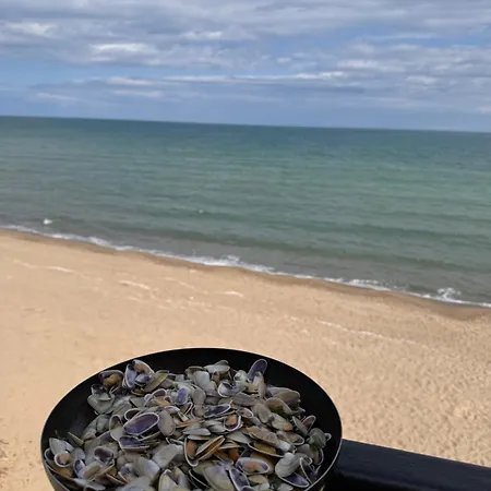 Paradiso Fronte Mare * אגנונה באגני